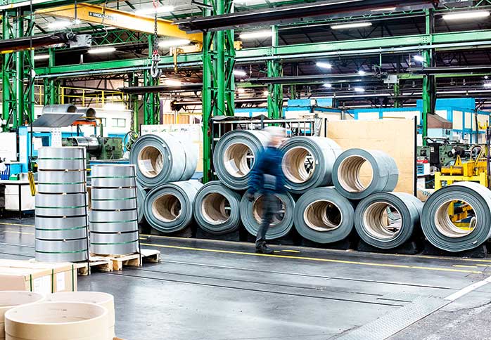 Logistique métal déployé